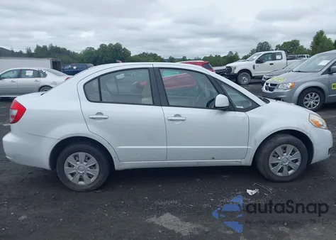 2011 Suzuki Sx4 Le/Le Anniversary Edition из США, поврежденный, VIN JS2YC5A28B6300723